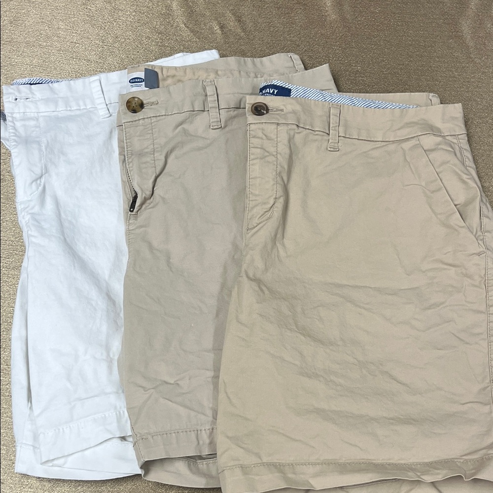 Old Navy Women's Khaki and White Shorts - Casual Chino Style